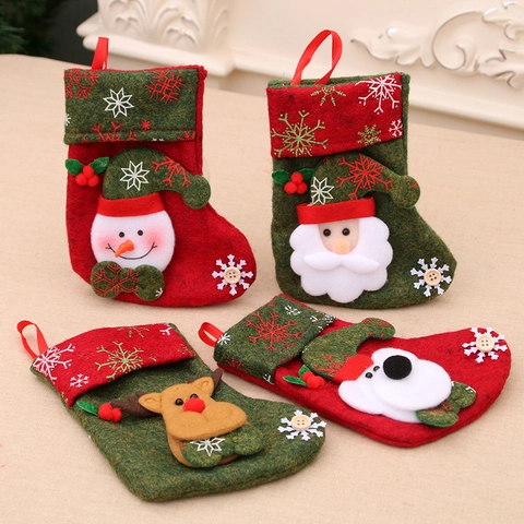 Weihnachtsstrümpfe Geschenktüten 3D Cartoon Weihnachtsmann Schneemann Rentier Bär Filz Socken Weihnachtsbaum Kamin Deko