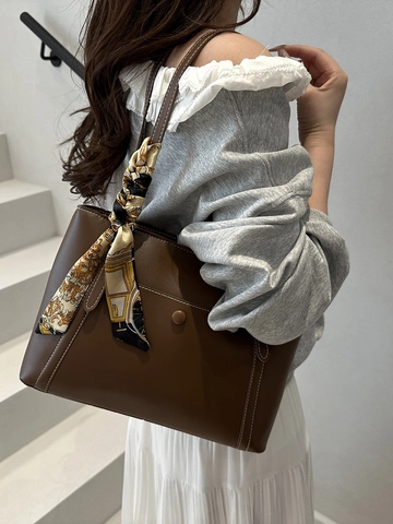 Women Retro PU Leather Messenger Bag Urban Minimalist Shoulder Tote Handbag With Satin Scarf Decor Contrast Stitching Office Commute Bag