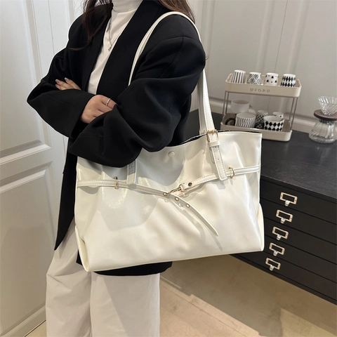 Vintage Maillard Large Capacity Tote Bag For Women PU Leather Solid Color Commuting Shoulder Bag With Decorative Belt