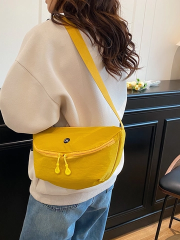 Borsa a Tracolla Casual da Donna in Nylon a Mezza Luna Con Ricamo Logo OK Moda Doppia Cerniera Borsa a Spalla Tracolla Regolabile