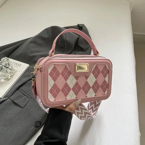 Women PU Leather Crossbody Bag Argyle Pattern Small Square Handbag With Wide Jacquard Shoulder Strap Retro Style