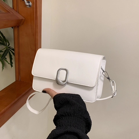Borsa a Tracolla Minimalista in Pelle PU per Donna Borsa a Spalla Quadrata Piccola con Fibbia in Metallo Ovale Tinta Unita
