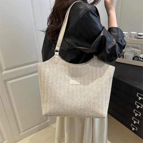 Summer New Large Capacity Woven Tote Bag For Women Casual PU Leather Strap Shoulder Bag Minimalist Beach Travel Handbag