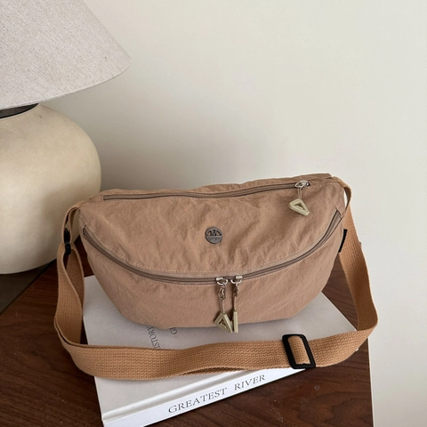 Women Lightweight Nylon Crossbody Bag Large Capacity Casual Crescent Shoulder Bag With Adjustable Wide Strap For Daily Travel