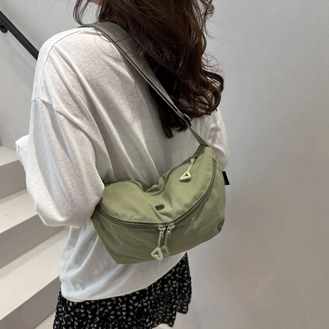 Bolso de Bandolera Informal de Nailon Arrugado para Mujer Media Luna Bolso Cruzado Ligero Gran Capacidad Diario Viaje