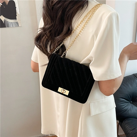 Vintage Dames Fluweel Gewatteerde Crossbody Tas Gouden Ketting Riem V-Patroon Kleine Vierkante Schoudertas Met Metalen Sluiting