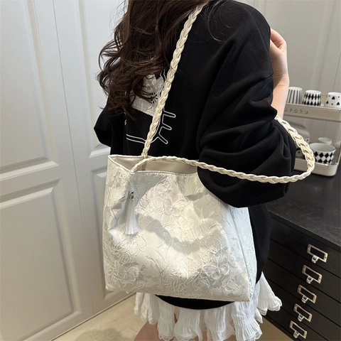 Women New Chinese Style Butterfly Embroidered Tote Bag Large Capacity Jacquard Shoulder Handbag With Braided Straps Tassels