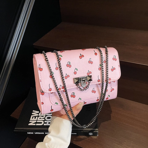 Damen Kirschdruck Umhängetasche PU Leder Metallkette Kleine Quadratische Tasche Süße Vintage Klappe Geldbörse Tasche
