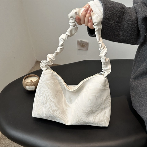 Borsa a Spalla con Stampa Marmo Grande Capacità per Donna Manico Increspato Borsa Sottobraccio Stile Coreano Hobo Bag Elegante