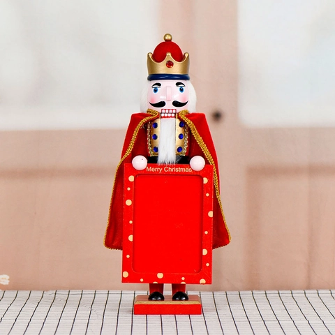 Klassischer Nussknacker König Soldat Holz Ornament Mit Rotem Samtmantel Merry Christmas Schild Festliche Feiertagsdekoration Geschenk