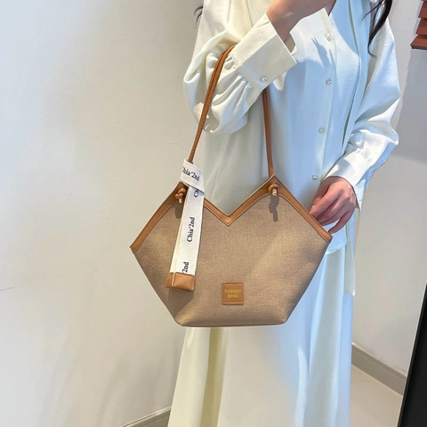 Μεγάλη Γυναικεία Τσάντα Tote Καμβάς Δέρμα PU Patchwork Άνοιγμα V Διακόσμηση Κορδέλα Γράμματα Τσάντα Ώμου Για Γραφείο