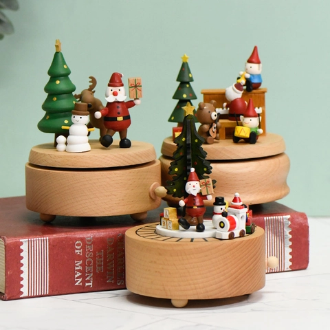 Wooden Christmas Music Box Rotating Beechwood Clockwork Wind Up Santa Reindeer Tree Festive Musical Home Decor Birthday Gift