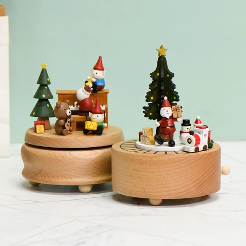 Wooden Christmas Music Box Rotating Beechwood Clockwork Wind Up Santa Reindeer Tree Festive Musical Home Decor Birthday Gift