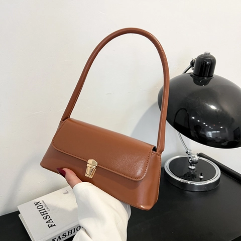 Borsa Baguette In Pelle PU Minimalista Borsa A Spalla Retro Con Fibbia In Metallo Dorato Elegante Versatile