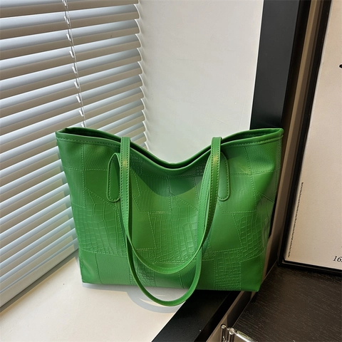 Large Capacity Crocodile Pattern PU Leather Tote Bag For Women Retro Stitching Commuter Shoulder Bag Urban Simple Fashion