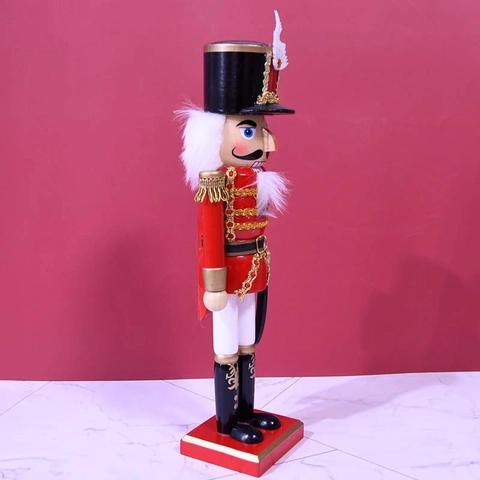 Holz Nussknacker Soldat König Weißer Feder Schwarzer Hut Rote Uniform Krummsäbel Weihnachten Dekoration Wohnkultur Ornament