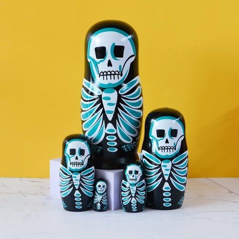 Skelett Russische Matroschka Holz Bemalt Grotesk Gotik Stil Halloween Dekoration Handgefertigt Geschenk