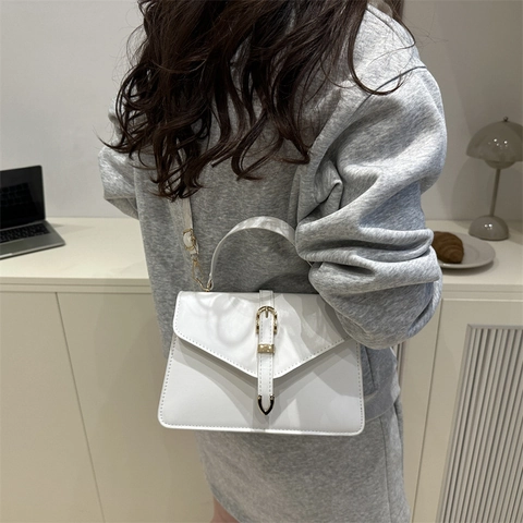 Damen PU Leder Umhängetasche Vintage Handtasche Mit Goldener Schnalle Tragegriff Und Verstellbarem Schultergurt Trendig