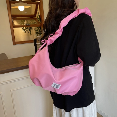 Bolso de Hombro de Cuero PU Fruncido de Color Sólido para Mujer Bolso de Axila Minimalista de Gran Capacidad Bolso de Mensajero Casual