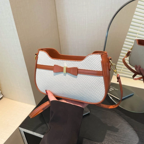 Borsa Sottospalla Minimalista da Donna Moda Tessitura Intrecciata in Pelle PU Con Decorazione a Fiocco Elegante Borsa a Mano di Design