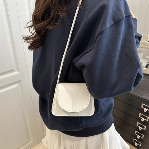 Mini Borsa a Tracolla da Donna in Pelle PU Trama Litchi Piccola Borsa Quadrata con Patta Elegante Portarossetto Quotidiano