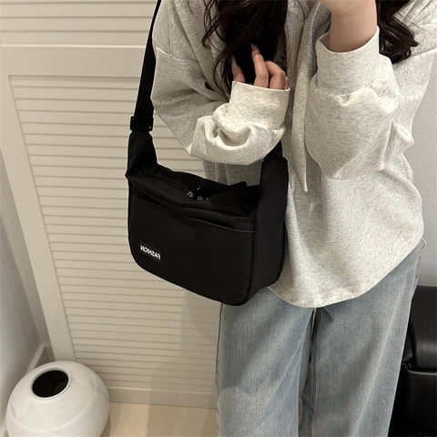 Borsa A Tracolla In Nylon Grande Capacità Stile Giapponese Borsa A Spalla Casual Con Tracolla Regolabile Etichetta Moda