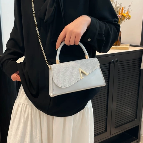 Women Glitter Flap Crossbody Bag PU Leather Top Handle Handbag With Gold Chain Strap V Metal Buckle Square Shoulder Bag