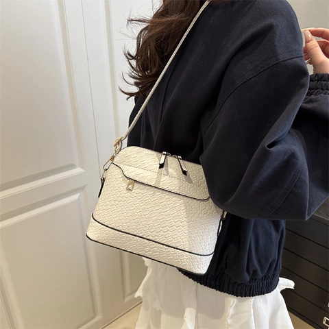 Woven PU Leather Shell Shoulder Bag Large Capacity Double Zipper Adjustable Strap Vintage Crossbody Bag For Women