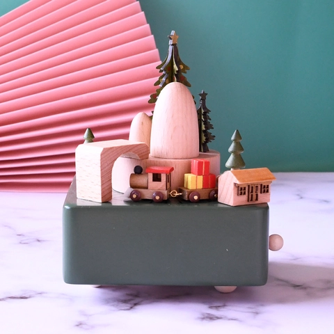 Kerst Houten Muziekdoos Beukenhout Wind-Up Roterende Trein Boom Mechanisch Ornament Handgemaakt Cadeau