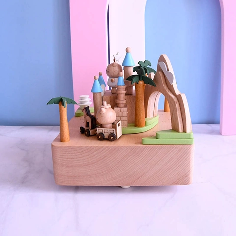 Handmade Wooden Music Box Beech Wood Mechanical Wind Up Mountain Castle Design Desktop Ornament Children Birthday Gift
