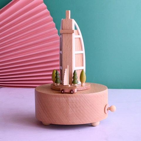 Boîte À Musique En Bois Hôtel Voilier Miniature Rotatif Mécanique Remontoir Décoration De Bureau Souvenir Artisanat Hêtre