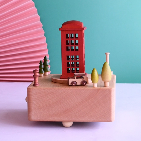 Vintage British Telephone Booth Wooden Music Box Wind Up Beechwood Desktop Ornament Retro Miniature Landscape