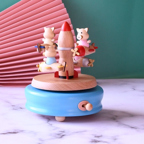 Handcrafted Beech Wood Music Box Rotating Pig Airplane Rocket Octave Box Children's Day Gift Creative Home Desk Decor