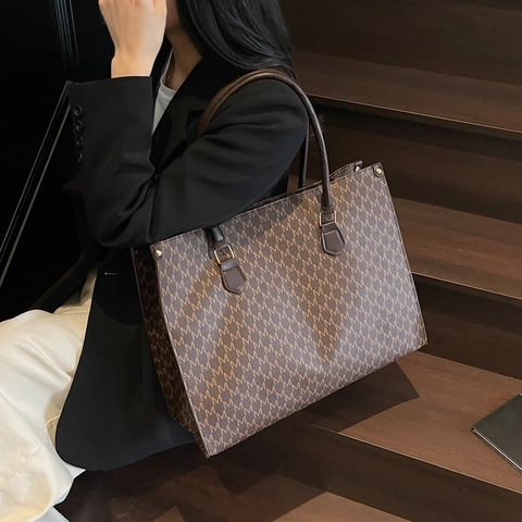 Grote Dames Tote Bag PU Leer Letter M Monogram Vintage Commuter Mode Handtas Ritssluiting Elegant