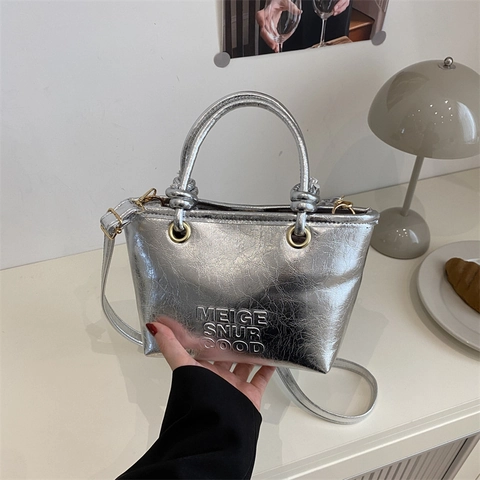 Borsa a Secchiello Metallica Increspata da Donna Versatile Borsa a Tracolla Argento Nero Borsa a Mano Casual Daily Tote