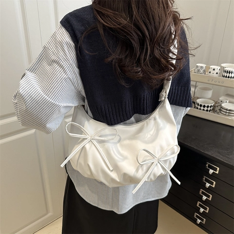 Women Ruched Bow Shoulder Bag Fashion Pleated Underarm Tote Bag Stylish Commuting Solid Color Synthetic Leather Hobo Bag