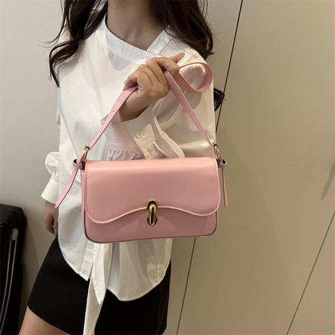 Retro PU Leather Shoulder Underarm Bag Women Simple Flap Square Baguette With Golden Metal Lock Crossbody Daily Elegant