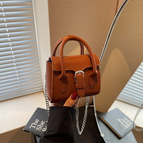 Mini Women Crossbody Bag PU Leather Small Square Handbag With Silver Chain Strap Casual Fashion Shoulder Bag Retro