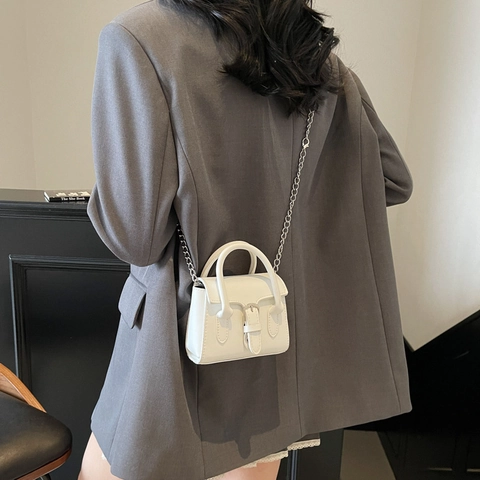 Mini Women Crossbody Bag PU Leather Small Square Handbag With Silver Chain Strap Casual Fashion Shoulder Bag Retro