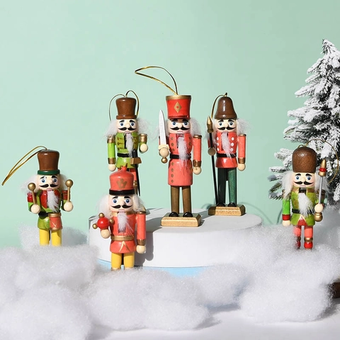 Wooden Nutcracker Soldier Figures Hand Painted Traditional Festive Characters Christmas Tree Hanging Decoration Home Decor Ornament