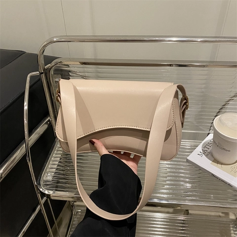 Bolso de Hombro de Cuero PU Minimalista para Mujer Bolso de Axila Retro de Color Sólido Con Solapa de Onda Irregular Bolso de Mano Elegante