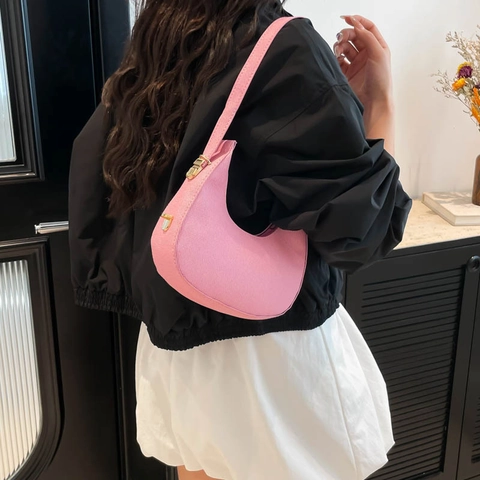 Minimalist Crescent Hobo Bag Textured PU Underarm Shoulder Purse Women Daily Commute Stylish Gold Hardware Zipper Moon