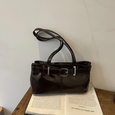 Vintage Schultertasche Aus Glänzendem PU Leder Mit Gürtelschnalle Dekor Silber Hardware Schicke Achseltasche Für Damen