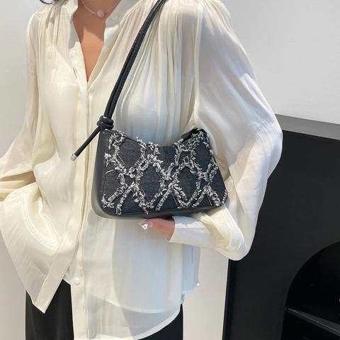 Fashion Women Denim Underarm Bag Rhombus Frayed Edge Baguette Shoulder Bag Retro Daily Crossbody Bag For Lady