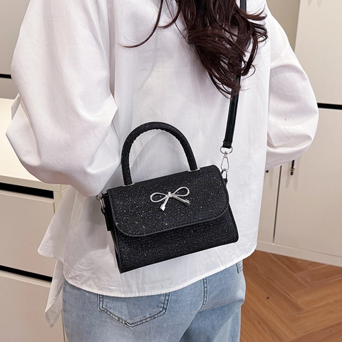Modische PU Pailletten Schultertasche Für Damen Glitzer Quadratische Handtasche Mit Metallschleife Vielseitige Umhängetasche Abendtasche