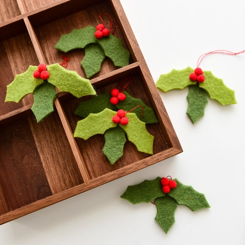 Decorazioni Appese Foglie Di Agrifoglio Di Natale Bacche Rosse Feltro Di Lana Tessuto Non Tessuto Fatto A Mano DIY Albero