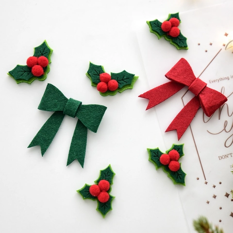 Fiocchi di Feltro Natalizi Foglie di Agrifoglio Fatti a Mano Fai da Te Decorazione Albero Bacche Rosse Fogliame Festivo Accessorio Casa