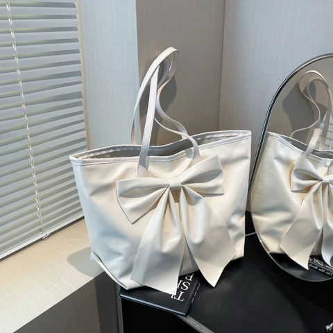 Sac Fourre-Tout Grande Capacité pour Femmes en Similicuir Souple Avec Grand Nœud Décoratif pour les Trajets Quotidiens