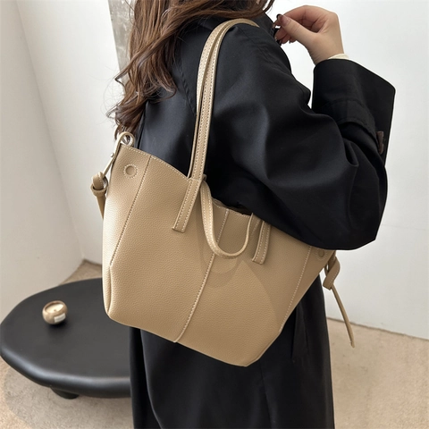 Borsa Tote da Donna in Pelle PU Grande Capacità Grana di Ciottolo Cuciture a Contrasto Borsa a Tracolla Casual Pendolare