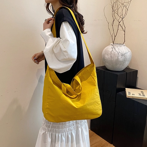 Large Capacity Nylon Tote Bag For Women Japanese Minimalist Lightweight Commuter Crossbody Bag With Dual Handles And Strap